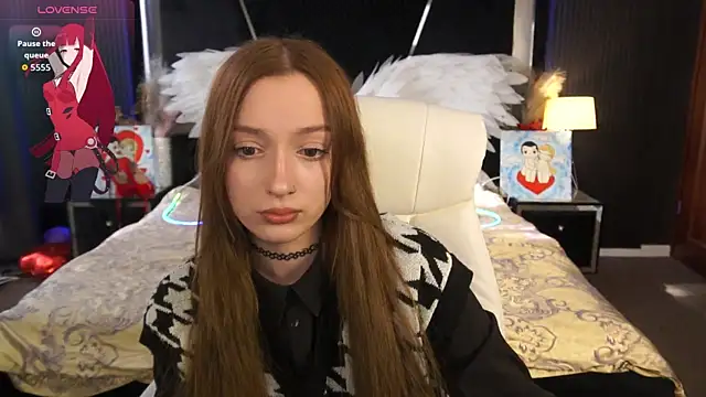 Snapshot of FoxyMayy chatting on April 8, 2026, 1:11 pm FoxyMayy online show from April 8, 2026, 1:11 pm