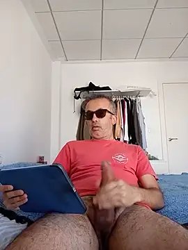 EmilioTaladdro online show from May 28, 2026, 11:18 am