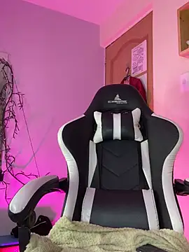 Julieta Mendez online show from October 4, 2025, 12:52 am