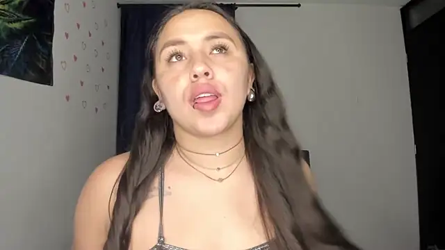 Snapshot of Walker_23 chatting on December 3, 2025, 4:53 am Walker 23 online show from December 3, 2025, 4:53 am