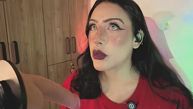 ashlynnlowe  online show from July 25, 2026, 9:45 pm
