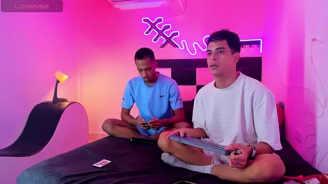 Snapshot of Lucky_boys__X chatting on September 25, 2025, 11:58 am Lucky boys X online show from September 25, 2025, 11:58 am