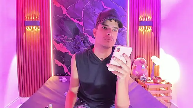 Snapshot of Lucky_boys__X chatting on September 29, 2025, 11:48 am Lucky boys X online show from September 29, 2025, 11:48 am