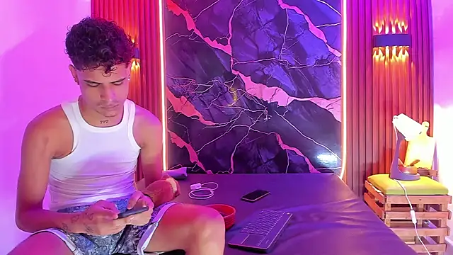 Snapshot of Lucky_boys__X chatting on October 20, 2025, 12:05 pm Lucky boys X online show from October 20, 2025, 12:05 pm