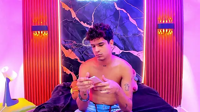 Snapshot of Lucky_boys__X chatting on February 26, 2026, 11:53 am Lucky boys X online show from February 26, 2026, 11:53 am