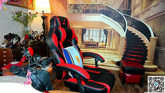 Nina Devillle online show from March 21, 2026, 11:52 pm