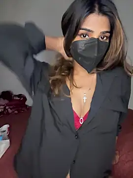 Mira SL online show from March 9, 2026, 6:23 pm