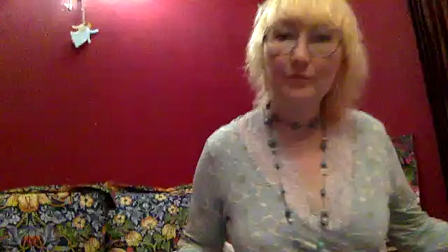 Zeyona online show from July 26, 2026, 11:39 am