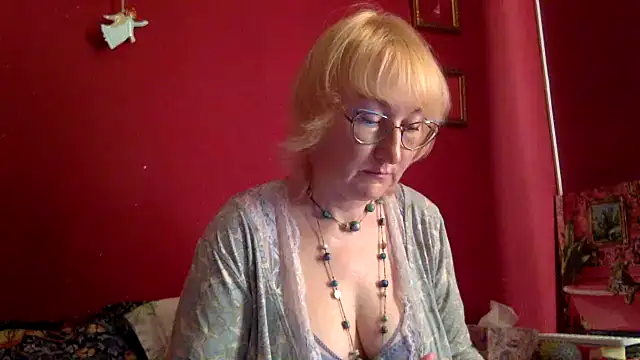 Zeyona online show from July 27, 2026, 3:46 am