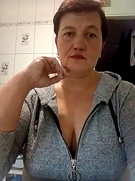 Snapshot of Caramellove8877 chatting on October 31, 2025, 5:52 am Caramellove8877 online show from October 31, 2025, 5:52 am