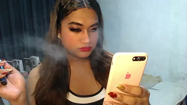 Elysia Fox online show from January 7, 2026, 5:54 am