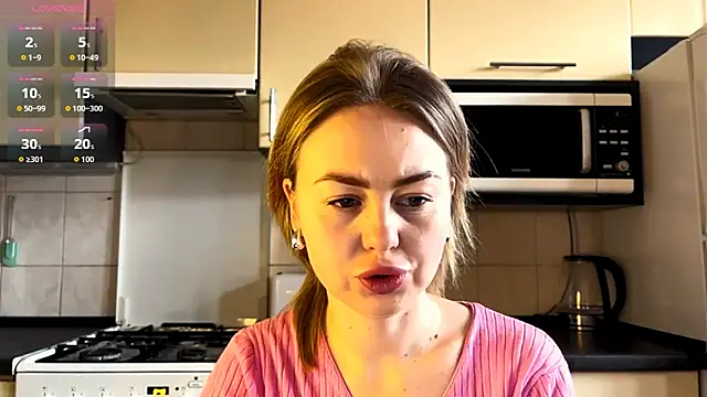 MartaLuna  online show from March 4, 2026, 10:10 am