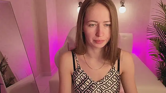 bella li   online show from January 17, 2026, 1:10 am