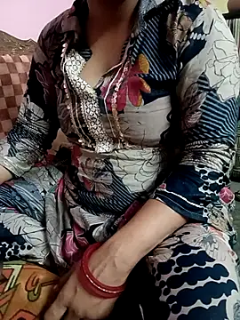 Snapshot of Moni_6969 chatting on September 15, 2025, 7:19 am Moni 6969 online show from September 15, 2025, 7:19 am