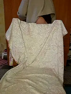 Miciaincalor online show from October 1, 2025, 4:13 pm