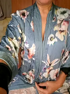 Miciaincalor online show from October 22, 2025, 9:31 am