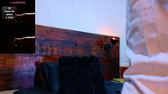 Snapshot of JhosuaVega chatting on October 11, 2025, 9:24 pm JhosuaVega online show from October 11, 2025, 9:24 pm