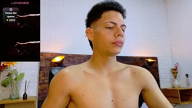 Snapshot of JhosuaVega chatting on October 23, 2025, 9:13 pm JhosuaVega online show from October 23, 2025, 9:13 pm