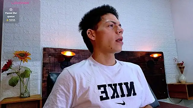 Snapshot of JhosuaVega chatting on November 8, 2025, 9:35 pm JhosuaVega online show from November 8, 2025, 9:35 pm