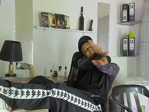 xxKamadevaxx online show from July 21, 2026, 5:04 pm