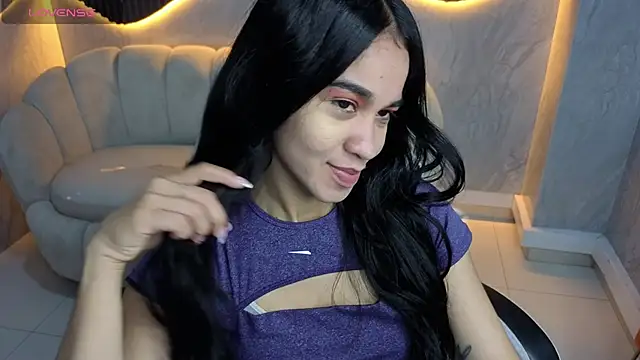 Maia Tx online show from October 27, 2025, 1:04 pm