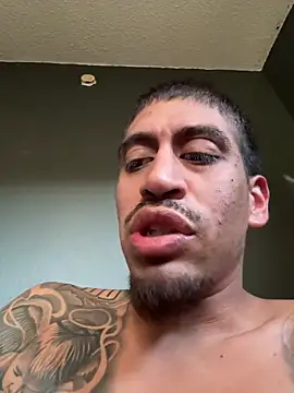 busnfatnutsLildee online show from October 28, 2025, 10:23 pm