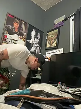 Snapshot of busnfatnutsLildee chatting on April 14, 2026, 8:31 am busnfatnutsLildee online show from April 14, 2026, 8:31 am