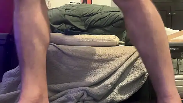 jasoncali305 online show from April 5, 2026, 3:26 am