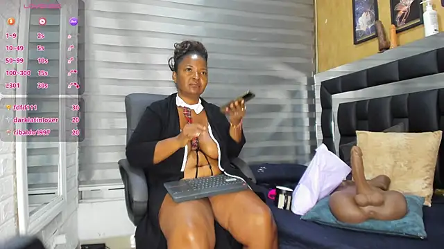 sheyla  ebony online show from March 21, 2026, 10:09 am