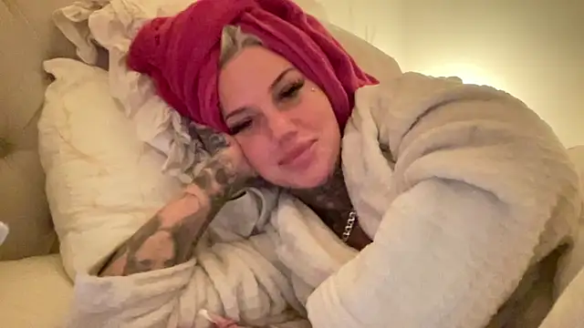 Snapshot of paulinaalatalo chatting on February 10, 2026, 7:51 pm paulinaalatalo online show from February 10, 2026, 7:51 pm