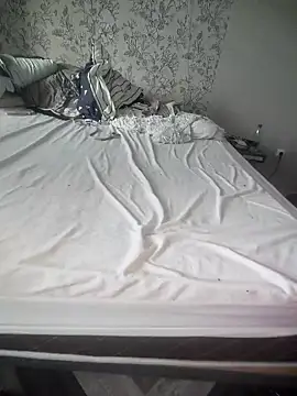 Lokomotivvv0707 online show from November 22, 2025, 11:09 am