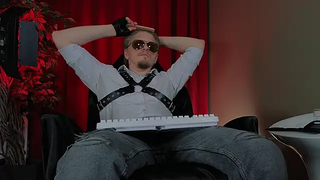 Vincent Hardman online show from April 11, 2026, 8:13 pm