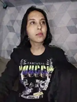 Snapshot of scarletoficial chatting on June 6, 2026, 12:38 am scarletoficial online show from June 6, 2026, 12:38 am