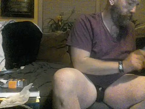 Snapshot of cloudyDadcocks chatting on July 7, 2026, 4:04 am cloudyDadcocks online show from July 7, 2026, 4:04 am