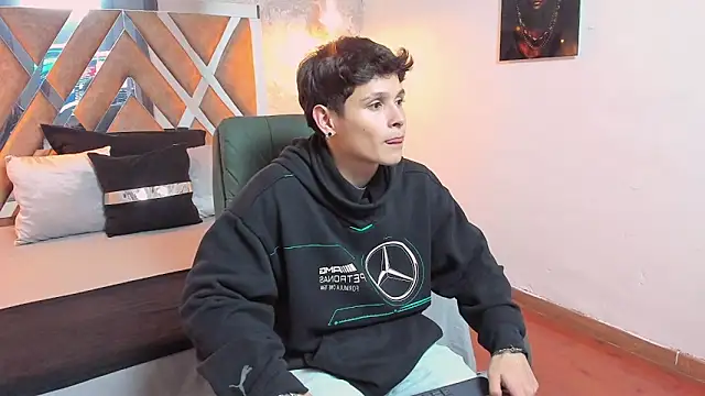 Snapshot of kraven_lust chatting on September 21, 2025, 3:08 am kraven lust online show from September 21, 2025, 3:08 am