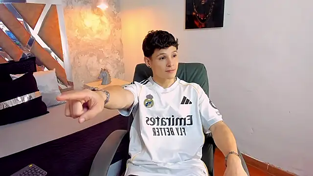 Snapshot of kraven_lust chatting on November 5, 2025, 3:06 am kraven lust online show from November 5, 2025, 3:06 am