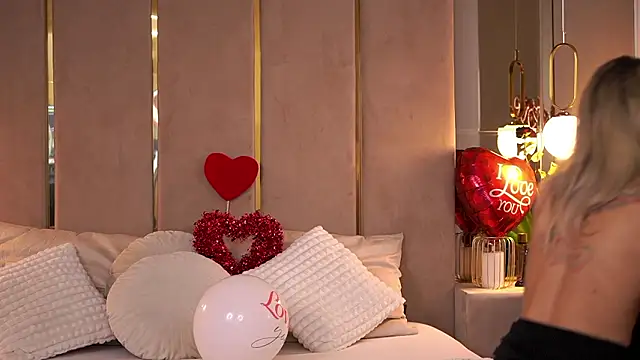 Snapshot of CamilaStarr chatting on February 24, 2026, 7:23 pm CamilaStarr online show from February 24, 2026, 7:23 pm