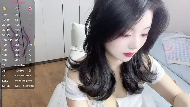 janequeen online show from December 2, 2025, 1:39 pm