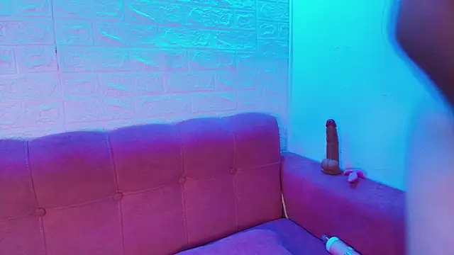 Snapshot of angel_noir1 chatting on October 7, 2025, 5:04 am angel noir1 online show from October 7, 2025, 5:04 am