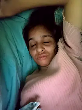 Snapshot of Saloni-Gupta chatting on September 30, 2025, 6:24 pm Saloni-Gupta online show from September 30, 2025, 6:24 pm