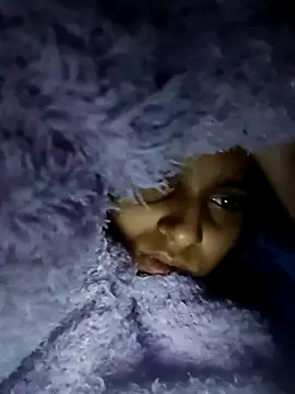 Snapshot of Saloni-Gupta chatting on January 18, 2026, 1:09 am Saloni-Gupta online show from January 18, 2026, 1:09 am