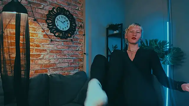 Kim Waite online show from September 27, 2025, 2:44 pm