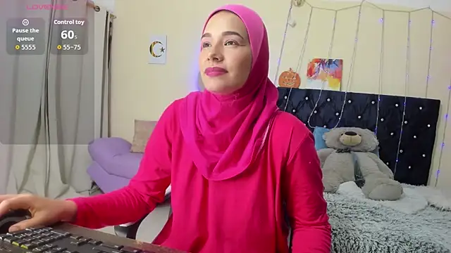 Snapshot of ShanaJamil chatting on April 27, 2026, 12:14 pm ShanaJamil online show from April 27, 2026, 12:14 pm