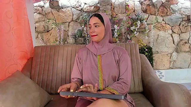 ShanaJamil online show from July 24, 2026, 12:25 pm