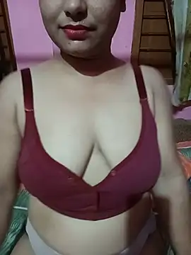 Snapshot of Deliciouskimi chatting on July 4, 2026, 6:14 pm Deliciouskimi online show from July 4, 2026, 6:14 pm