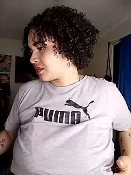 Julie wallace online show from November 13, 2025, 9:14 pm