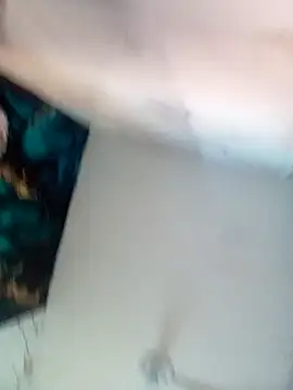 Rosabela04 online show from November 3, 2025, 9:32 am