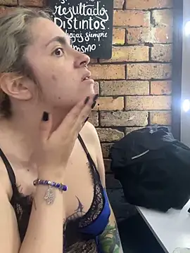 Snapshot of AlissaSpellman chatting on September 30, 2025, 6:13 pm AlissaSpellman online show from September 30, 2025, 6:13 pm