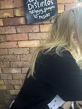 Snapshot of AlissaSpellman chatting on October 12, 2025, 6:51 pm AlissaSpellman online show from October 12, 2025, 6:51 pm