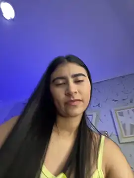 Isabella Montoya online show from November 16, 2025, 5:40 pm